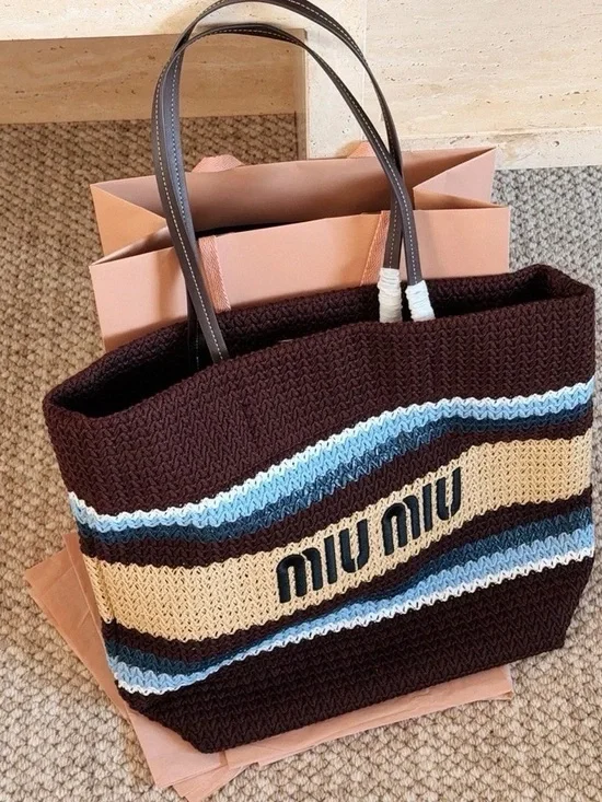 MiuMiu woven bag - Picture 2 of 8